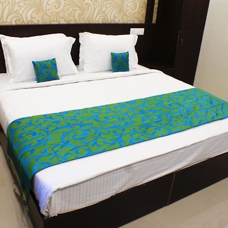 Kochi Collection O 8267 Galaxy Inn מראה חיצוני תמונה