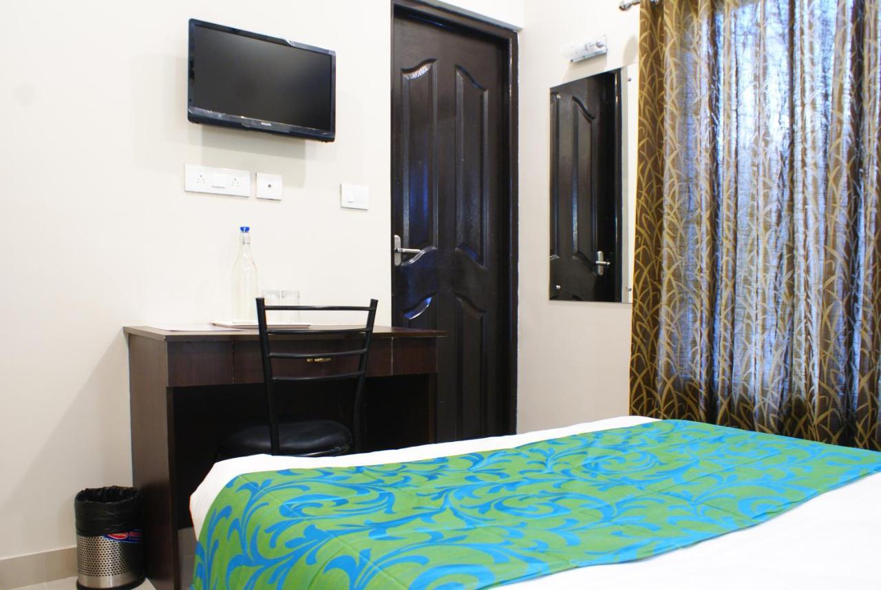 Kochi Collection O 8267 Galaxy Inn מראה חיצוני תמונה