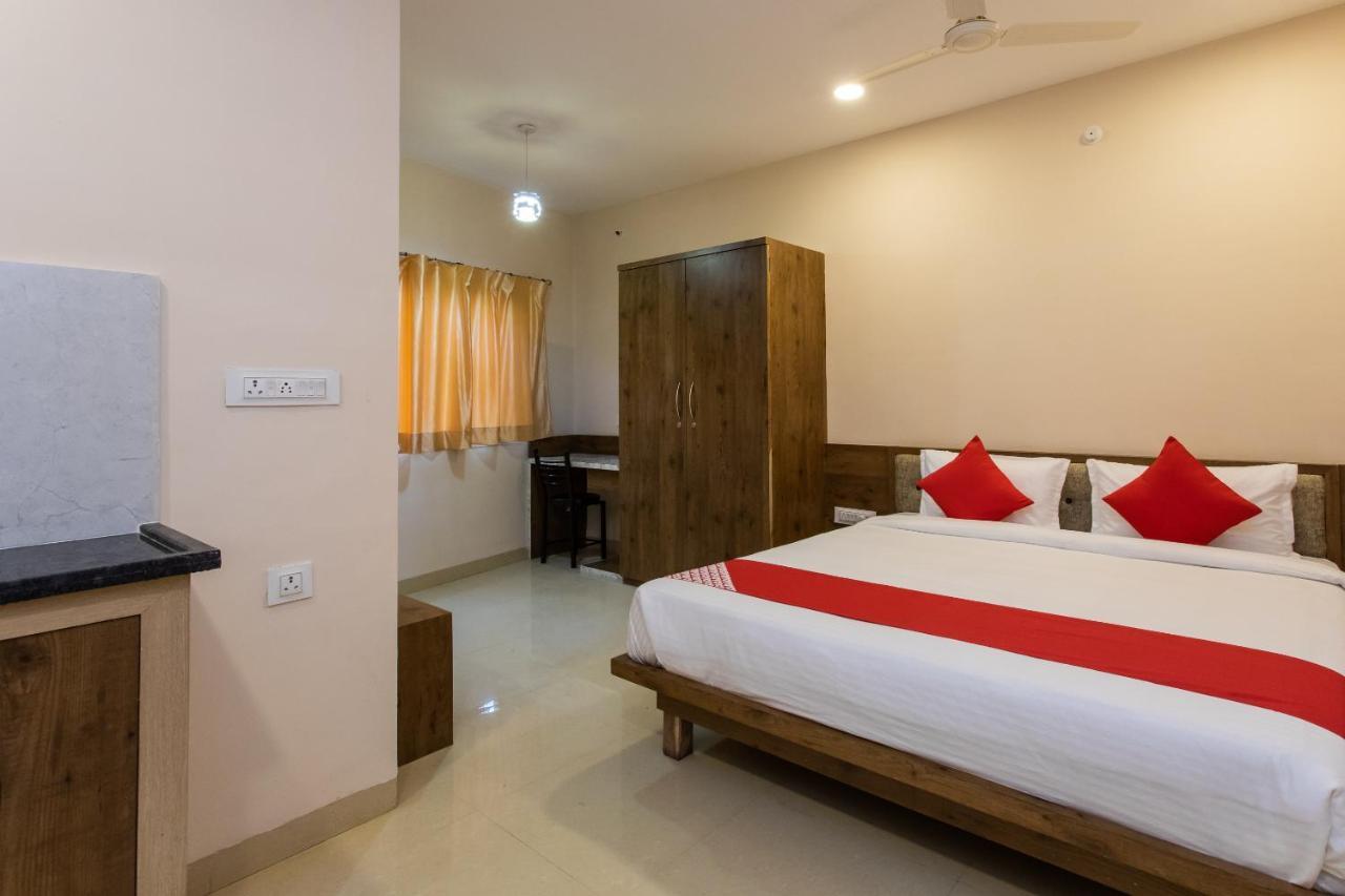 Kochi Collection O 8267 Galaxy Inn מראה חיצוני תמונה