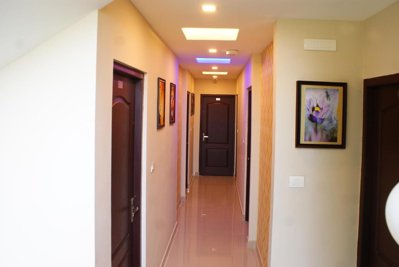 Kochi Collection O 8267 Galaxy Inn מראה חיצוני תמונה