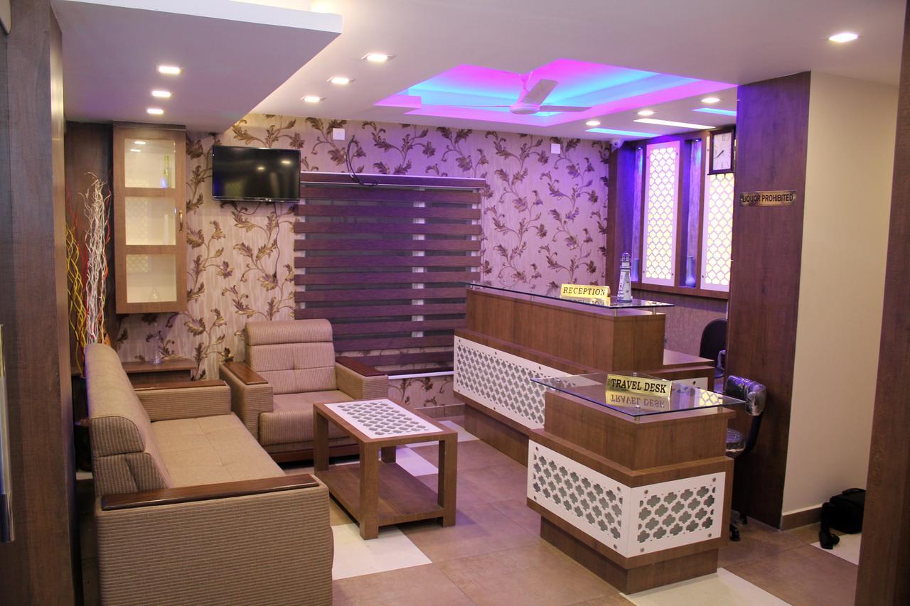 Kochi Collection O 8267 Galaxy Inn מראה חיצוני תמונה