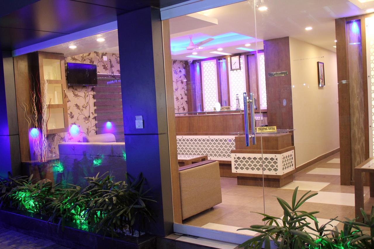 Kochi Collection O 8267 Galaxy Inn מראה חיצוני תמונה