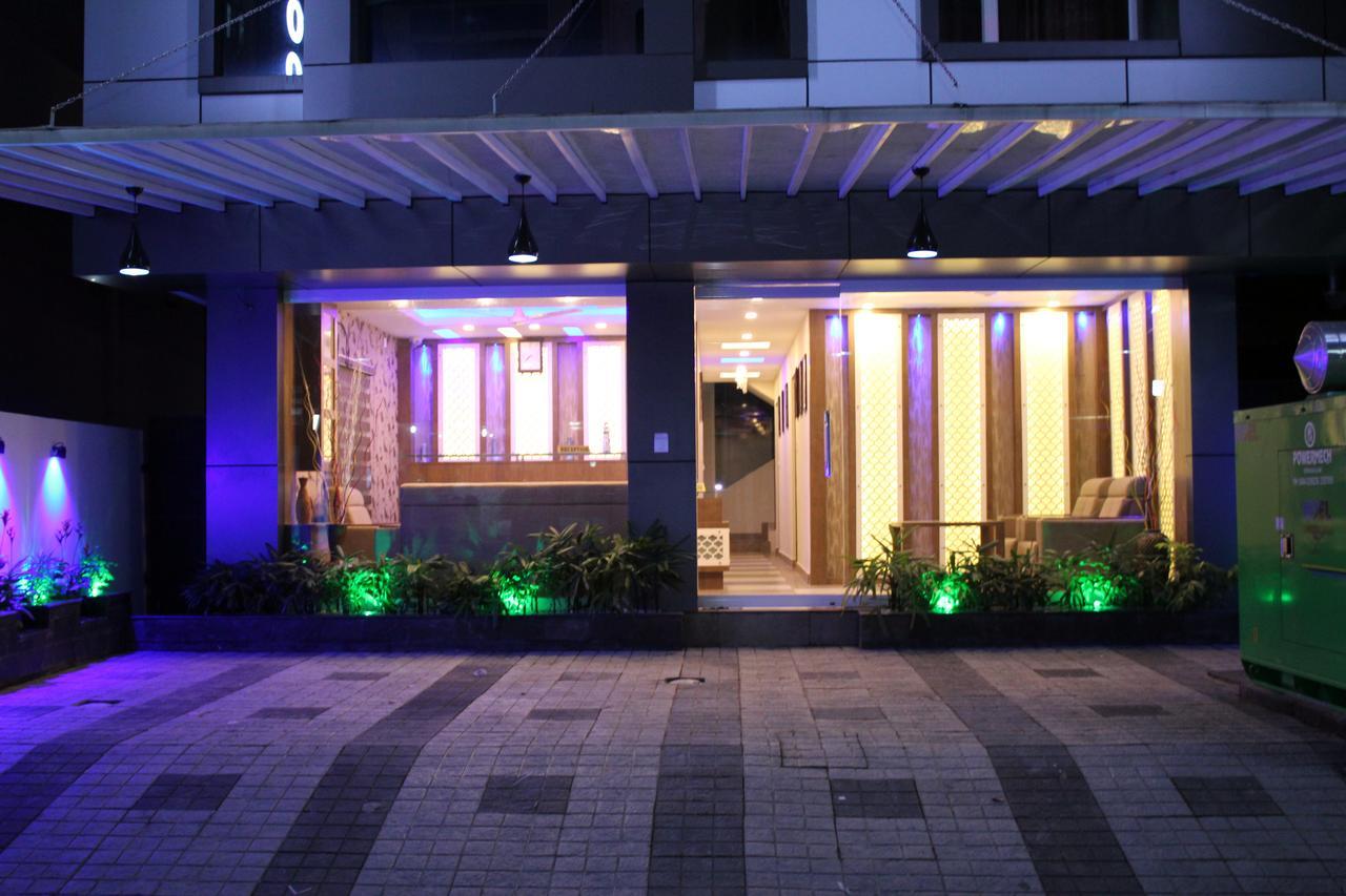 Kochi Collection O 8267 Galaxy Inn מראה חיצוני תמונה