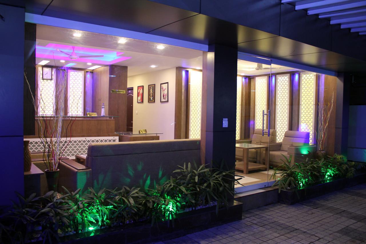 Kochi Collection O 8267 Galaxy Inn מראה חיצוני תמונה