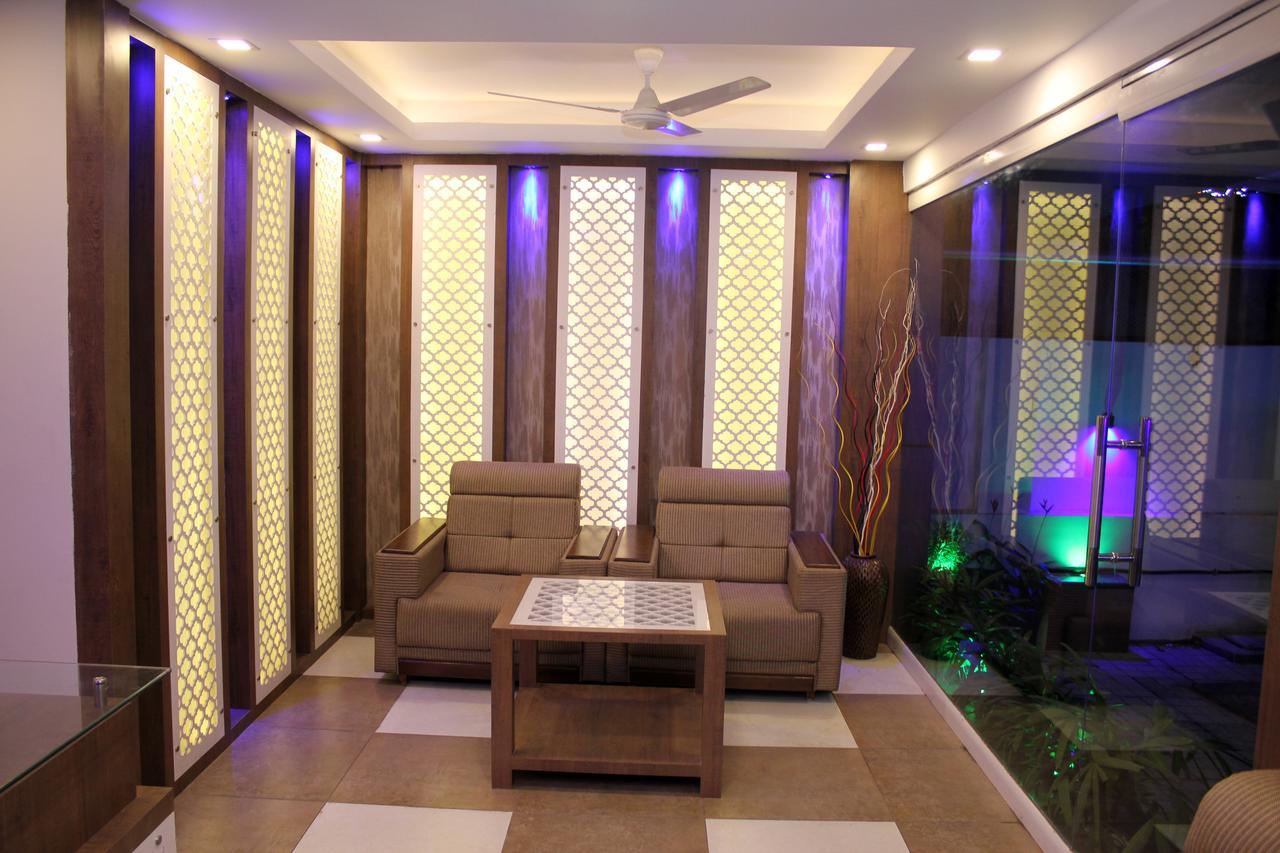 Kochi Collection O 8267 Galaxy Inn מראה חיצוני תמונה